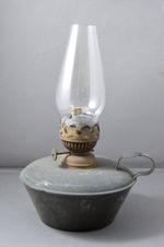 VICTORIAN OIL TILLEY LAMP OIL LAMP WITH ORIGINAL GLASS AND WICK ALLISONS LONDON
