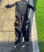 DUI CF200 Diving Drysuit with Integrated Boots size 8, Size XLS
