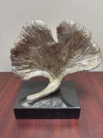 GLOBAL VIEWS GINKGO LEAF SCULPTURE