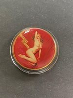 Marilyn Monroe coin in capsule 1.5" diamiter