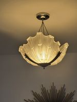 VINTAGE  ART DECO CLAM SHELL ODEON  CEILING  LIGHT  WITH CHROME chains and rose