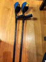 Forearm Crutches Adjustable Height Ergonomic Handgrip Reflective Adult