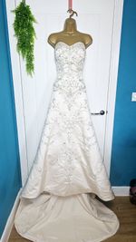 Jasmine Haute Couture Size 14 Floral Embroidered Romantic Fairytale Wedding Gown
