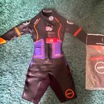 Zone3 Evolution Women's Swim Run Wetsuit, Size XS & neoprene leg sleeves