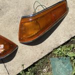 LUCAS ROVER SD1 INDICATOR LAMP ASSY RARE NEAR SIDE / PASSENGER WITH BULB HOLDERS