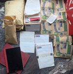 Huge Vintage Worldwide Stamp Bundle – 100s of Stamps, Albums & Unsorted Packs