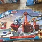 Fisher-Price Thomas & Friends TrackMaster Shipwreck Rails Motorised Playset