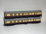 2 Mainline OO Gauge Model Railway Crimson And Cream Mark 1 Brake Coaches
