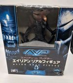 AVP Aliens Xenomorph Warrior Real 10" Action Figure Series 2015 