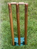 Cicada Cricket Wooden Spring Return Stumps + Bails Metal Base Wickets Used