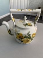 Arthur Wood Teapot Yellow & White Floral-  No 5693 - Vintage 80s/90s
