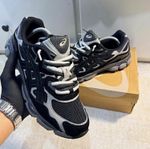 ASICS Men’s Black/Grey Mesh Lace-Up Low Top Trainer Sneakers UK 9.5