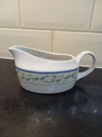 JOHNSON BROTHERS LA ROCHELLE GRAVY BOAT EXCELLENT CONDITION