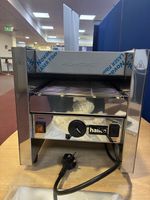 MILANTOAST UK18029RHH Conveyor Toaster, Horizontal, 501-800 Slices/Hour