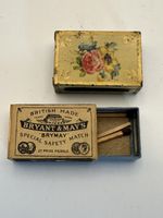 Vintage Floral Sliding Match Holder with Bryant & May Matchbox & Matches