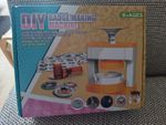 Children's DIY Badge Making Machine Kit