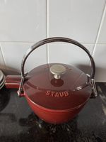 Staub La Theiere Cast Iron Tea Pot Kettle 1.1L Litre. Rare Grenadine Colour!