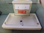 Vevor Baby Changing Station Wall Mounted Baby Changing Unit/Table