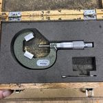 1” - 1.6” V Mitutoyo Micrometre ￼