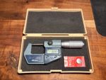 Mitutoyo Digital Outside Micrometer 293-766-30 0-1"( 0-25mm) In Box