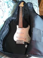 Elevation Black and White Electric Guitar with Gig Bag and electric cable