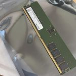 Micron 32GB PC5-5600B-U 2Rx8 Non-ECC  