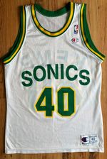 Vintage Shawn Kemp Seattle Sonics Jersey Champion Size 40