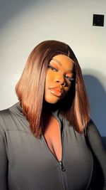 Synthetic Straight Bob Lace Front Wig – Auburn/Brown Middle Part, everyday wear.