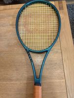 Wilson blade pro V9 305g 16x19 Grip G3. only used 3 times.