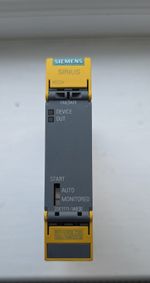 Siemens 3SK1111-1AB30 Safety Relay