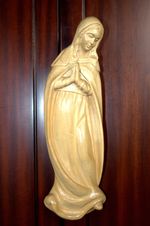 VTG 15.5" HAND CARVED WOOD CATHOLIC OUR LADY VIRGIN MARY HIGH WALL RELIEF FIGURE
