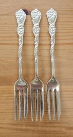 Swedish Nils Johan floral cake forks