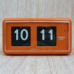 TWEMCO Rectangular Style Retro Bedroom Desktop Flip Clock QT30 Orange - GQT30O