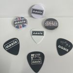 OASIS LIAM & NOEL GALLAGHER PLECTRUMS X4 + Pin BADGES X3 DOUBLE SIDED