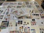 Poland stamps. Ex dealer leaves. Mint/Used. Vintage to modern 1.8kg G118