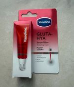 Vaseline Gluta-Hya Serum Lip Gloss Cherry Crush 10ml SPF15 Non-Sticky