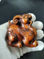 2.3-in Vintage Japanese Netsuke Boxwood Carved PiXiu “貔貅” Statue Ornament