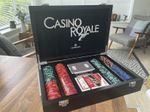 Casino Royale Cartamundi Poker Chip Set James Bond 007 Theme