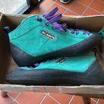 Scarpa Rock Climbing Boots Uk 7 With Original Box Excellent Unworn Condition