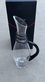 New Vintage Qualia 13” Elegant Glass Water Pitcher NIB
