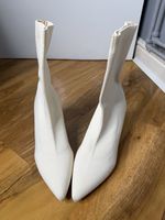 Women’s Cream Knit Sock Ankle Boots EU 39 Pointed Toe Block Heel Ivory