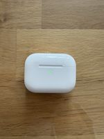 Apple AirPods Pro (3rd Gen) USB-C Wireless Charging Case