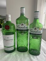 2 Gordon’s & 1 Tanqueray empty gin bottles with lids for upcycling or display