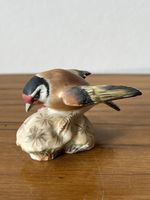 Vintage Royal Worcester Bone China Goldfinch Figurine No 3239 GC Bird Ornament