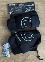 Endura | Singletrack Knee Pads | L-XL | New!!!