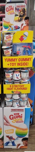 Gumi Yum Transformer Gummy & Toy, 68 x 21g, Toys to collect, Sweets 8 Flavours