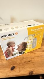 BRAND NEW UNOPENED Medela Freestyle Flex Double Electric Breast Pump 
