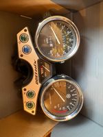 Yamaha XJR 1300 Clocks
