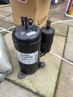 Mitsubishi Electric R-410a Compressor S70E92400 TNB306FPGMT 