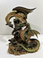 Tudor Mint Land of the Dragons Mountain vs Woodland K073 Figurine Statue 2000